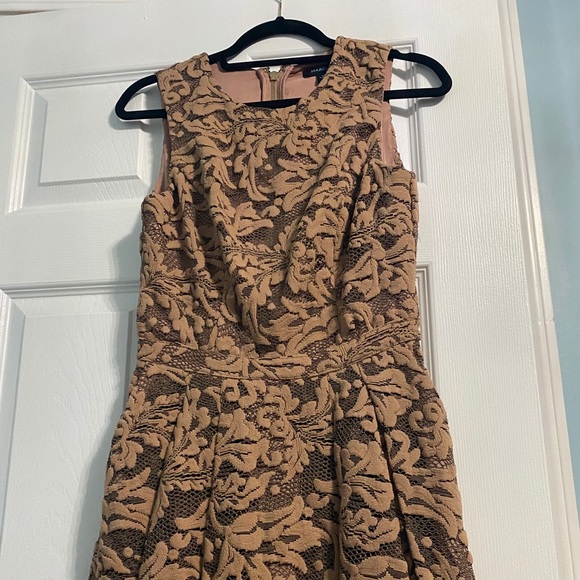 Size small dress from Marciano. Never worn. - Picture 1 of 4